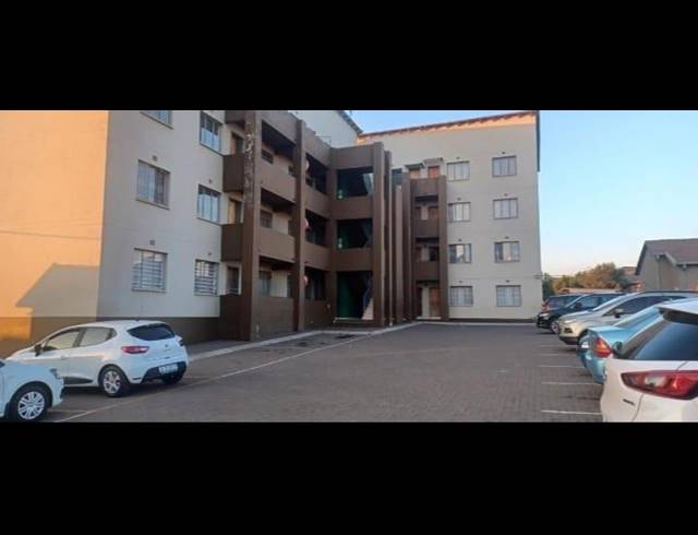 2 BEDROOM APARTMENT FOR SALE IN FLEURHOF